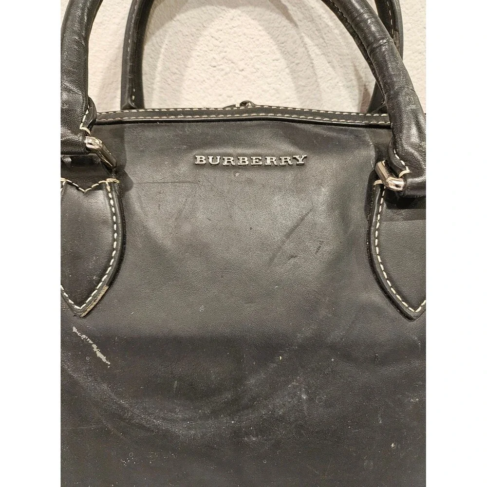 Burberry Heritage Grain Leather Briefcase